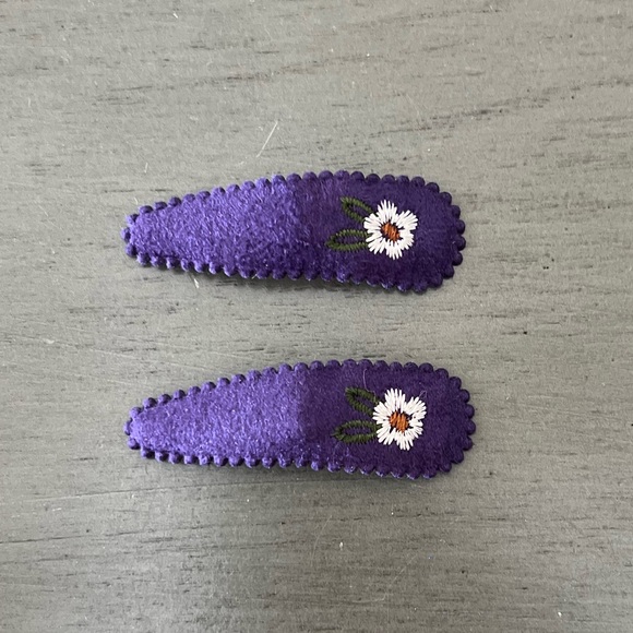 High Heels on the High Road Accessories - Dark Purple Floral Flower Faux Suede Metal 2" Snap Clip Barrette 2 Two Piece Set